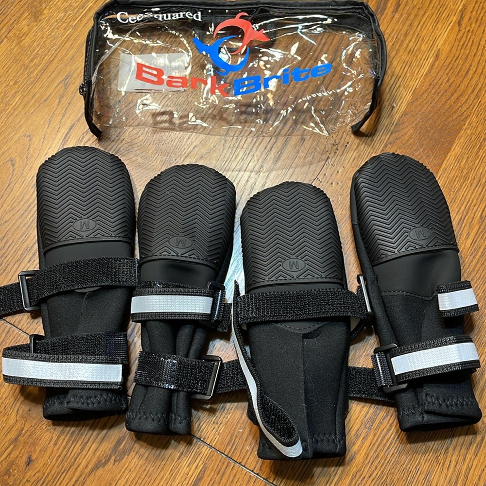 New all weather dog boots - Picture 2 of 3